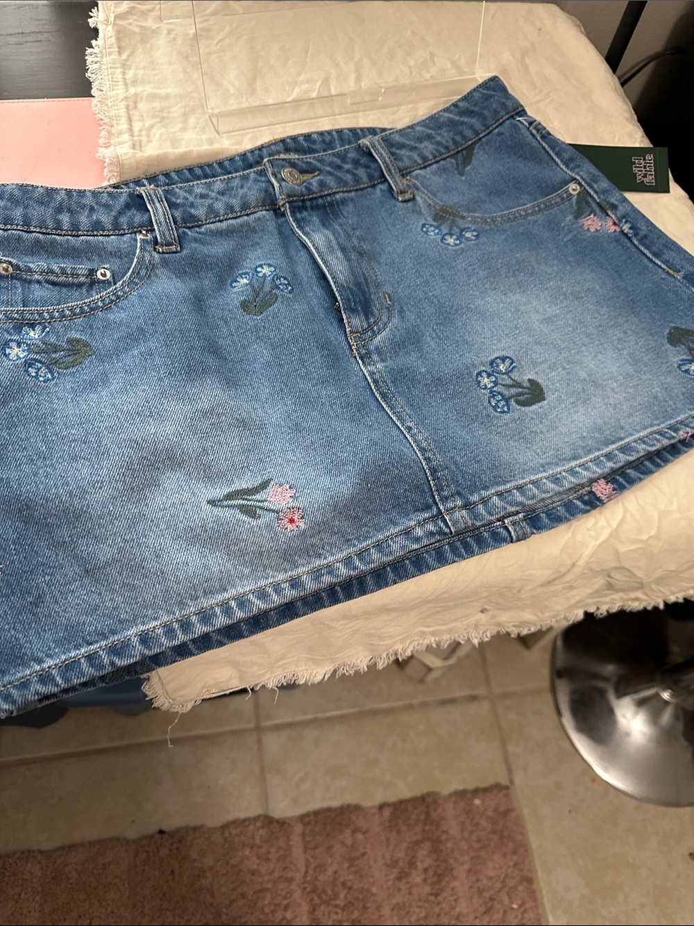 Denim Embroidered Floral Mini Skirt - Blue Sz 10 ladies by Wild Fable NWT